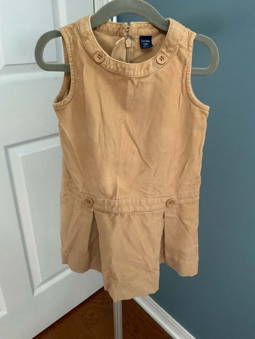 babyGap Corduroy Dress Size 3 years Khaki